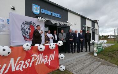 Otwarcie szatni w Br&oacute;jcach 9