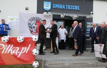Otwarcie szatni w Br&oacute;jcach 12