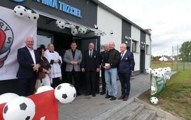 Otwarcie szatni w Br&oacute;jcach 15
