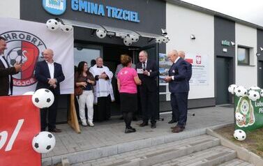 Otwarcie szatni w Br&oacute;jcach 24
