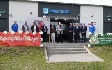 Otwarcie szatni w Br&oacute;jcach 29